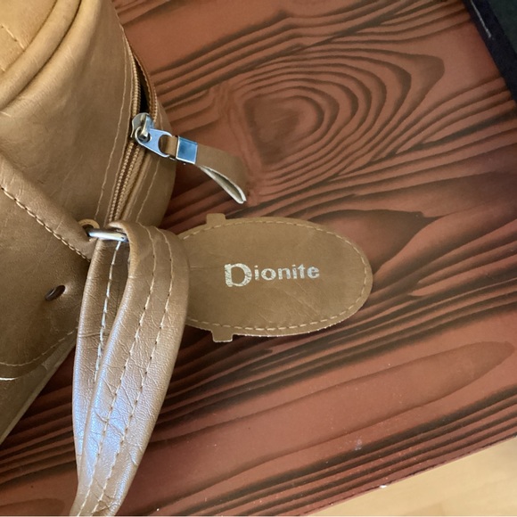 Small Dionite travel bag - Picture 4 of 11